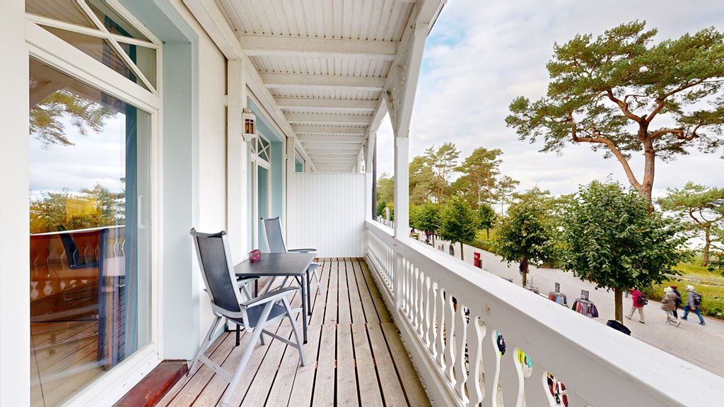 Foto der Wohnung RUG-10-036-08-villa-strandburg-binz-balkon1.JPG